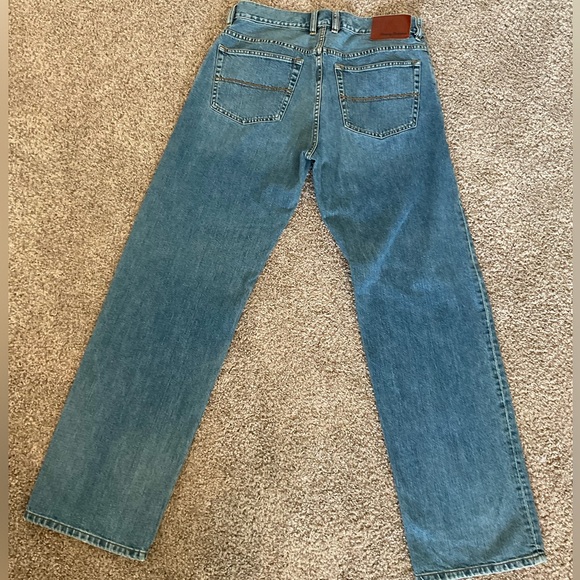 Men’s Tommy Bahama Jeans - Picture 3 of 11